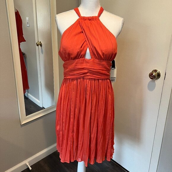 NWT BB Dakota Tangerine Garland Crepe Halter dress, Size 10 - Picture 3 of 16